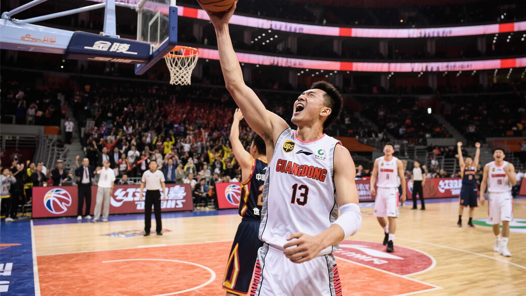 选中哈利伯 选中哈利伯